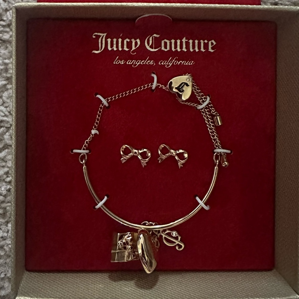 🪴Juicy Couture Gold plated Bracelet and Earrings Set